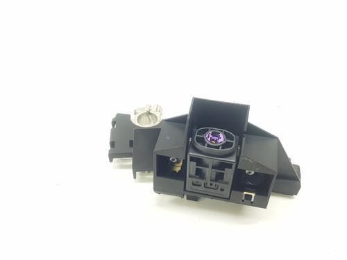 Used Fuse box AUDI A1 (8X1, 8XK) 1.4 TDI (90 hp) 24036835