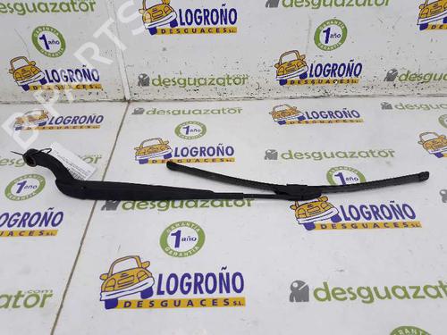 Used Front windshield wiper arm LAND ROVER DISCOVERY III (L319) 2.7 TD 4x4 (190 hp) 3660947