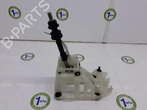 Used Gear lever TOYOTA RAV 4 III (_A3_) 2.2 D 4WD (ALA30_, ALA30R) (136 hp) 7895656