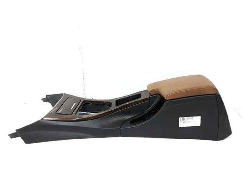 Used Armrest / Center console Armrest / Center console BMW 3 Touring (E91) 318 d (143 hp) 7152671 7152671