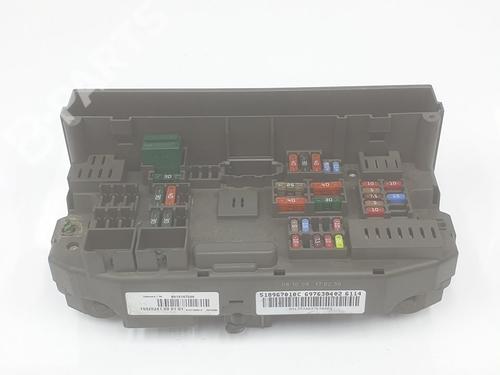Used Fuse box Fuse box BMW X5 (E70) xDrive 30 d (235 hp) 10686921 10686921