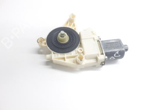 Used Right front window motor MERCEDES-BENZ C-CLASS (W204) [2007-2015]  27178241