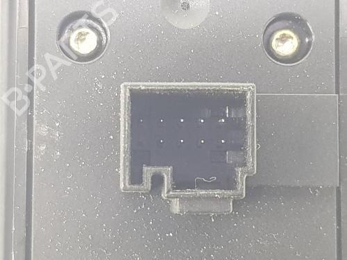 Right rear window switch MERCEDES-BENZ M-CLASS (W163) ML 270 CDI (163.113) | BP9686899I28 