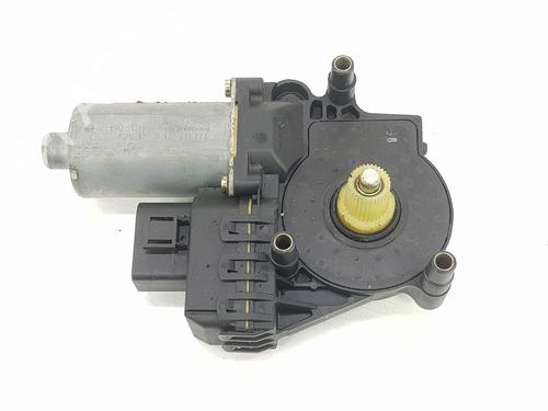 Used Right front window motor AUDI A6 C5 (4B2) 2.8 (193 hp) 8495397