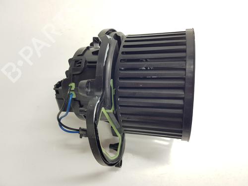 Used Heater blower motor Heater blower motor RENAULT MEGANE IV Grandtour (K9A/M/N_) 1.3 TCe 140 (K9NB) (140 hp) 32521739 32521739