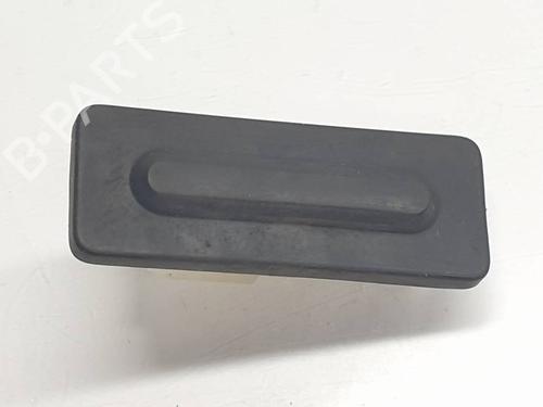 Used Tailgate handle Tailgate handle PEUGEOT 2008 II (UD_, US_, UY_, UJ_, UR_, UC_) [2019-2026] 39651802 39651802