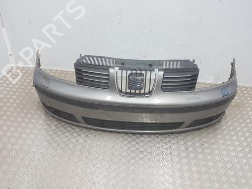 Used Front bumper Front bumper 38017717 38017717