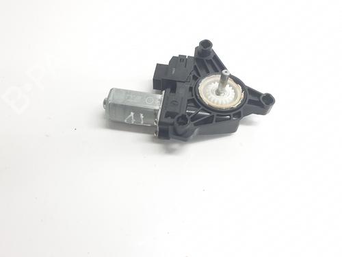 Used Right rear window motor MERCEDES-BENZ GLA-CLASS (X156) GLA 200 CDI / d (156.908) (136 hp) 21070197