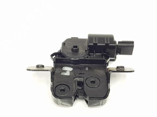 Used Tailgate lock RENAULT CLIO V (B7_) 1.0 TCe 90 (B7MT) (91 hp) 20649410