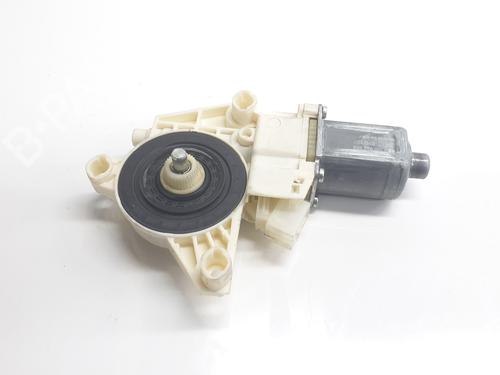 Used Right front window motor MERCEDES-BENZ VITO Tourer (W447) 116 CDI (447.701, 447.703, 447.705) (163 hp) 22217164