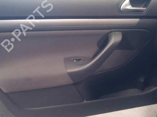 Feu de coffre droit VW GOLF V (1K1) 1.9 TDI | BP11752856C80 