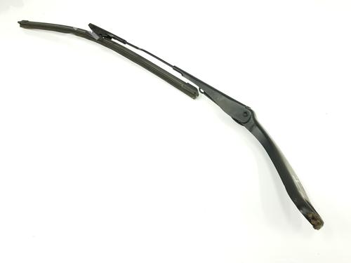 Used Front windshield wiper arm BMW 1 (F20) 114 d (95 hp) 17960159