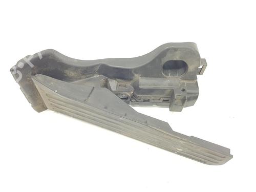 Pedal VW PASSAT B6 Variant (3C5) 2.0 TDI (170 hp) 13915117