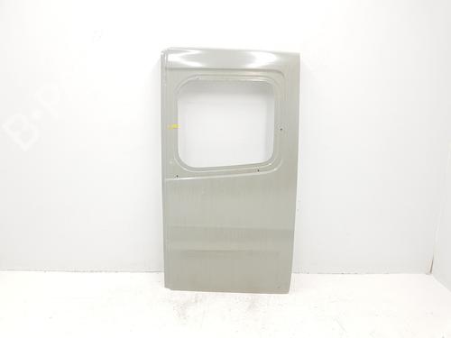 Used Right rear door RENAULT TRAFIC III Bus (JG_) 1.6 dCi 125 (JGMH) (125 hp) 23533894