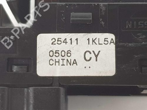 Right rear window switch NISSAN JUKE (F15) 1.2 DIG-T | BP6012952I28 