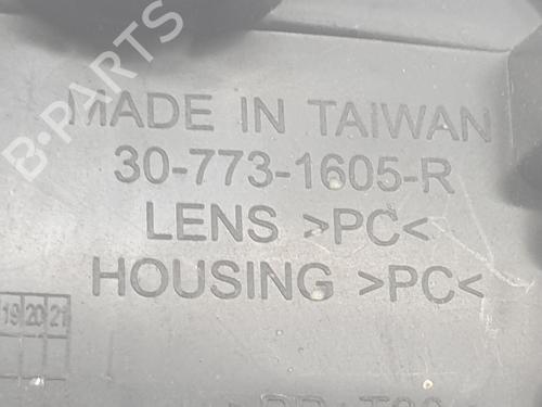 Right front fog light VOLVO C30 (533) 2.0 D | BP33029280C31 - Image 7