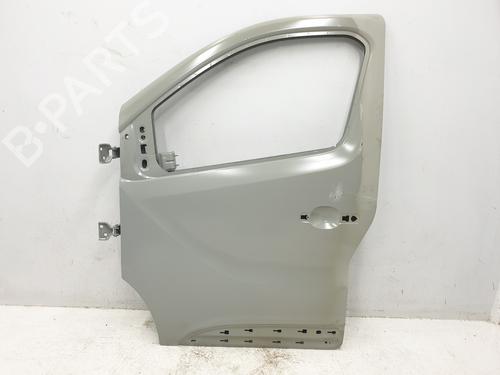 Used Left front door RENAULT TRAFIC III Bus (JG_) [2014-2025]  21003589