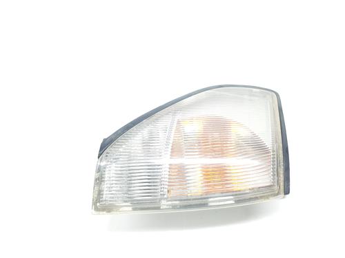 Clignotant avant droit TOYOTA LAND CRUISER 90 (_J9_) 3.0 TD (KZJ90_, KZJ95_, KZJ90R, KZJ95R, KZJ90W, KZJ95W) (125 hp) 32342464