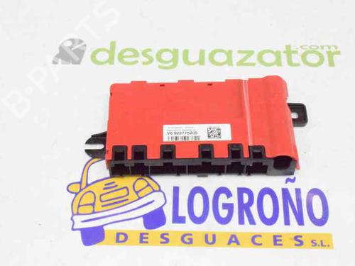 Used Fuse box BMW 3 (F30, F80) 318 i (136 hp) 1483325