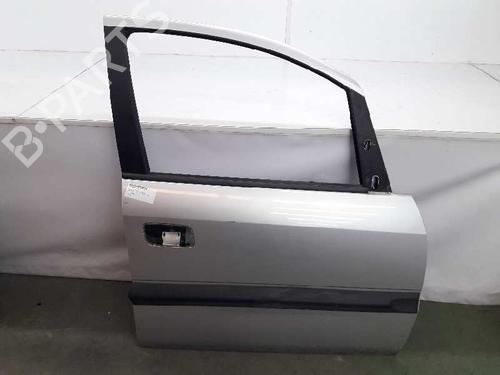 Used Right front door OPEL ZAFIRA A MPV (T98) 2.0 DTI 16V (F75) (101 hp) 5567479