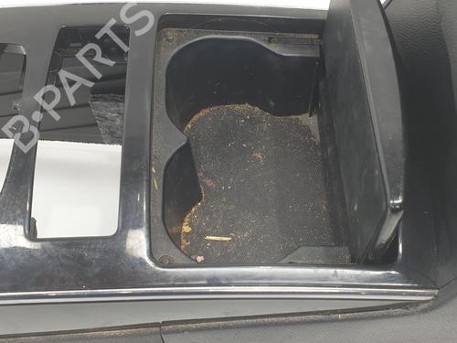 Armrest / Center console INFINITI QX70 30d AWD | BP22388408I20 