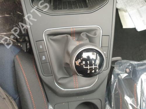 Right front window switch SEAT IBIZA V (KJ1, KJG) 1.0 TGI | BP13638777I26 