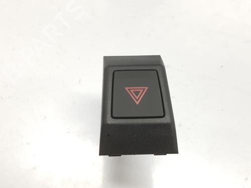 Used Warning switch CUPRA LEON Sportstourer (KL8, KU8, KUD) 2.0 TSI 4Drive (310 hp) 18489646