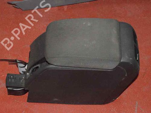 Accoudoir central VW GOLF V (1K1) 1.9 TDI (105 hp) 7893901