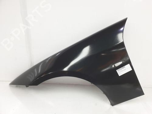 Used Left front fenders BMW 3 (E90) 330 i (258 hp) 8763533