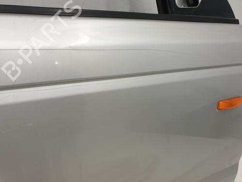Right front door LAND ROVER RANGE ROVER SPORT I (L320) 2.7 D 4x4 | BP27363262C3 