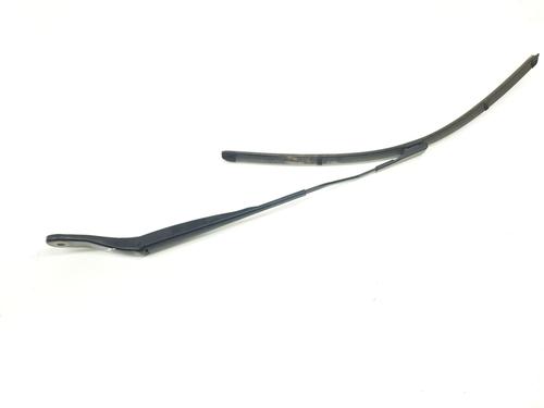 front-windshield-wiper-arm-dacia-sandero-iii-2021-32781178 main image