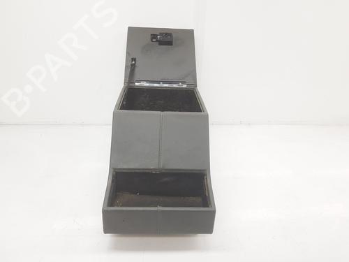 Armrest / Center console LAND ROVER DEFENDER Station Wagon (L316) 2.5 TDI 4x4 (L316) | BP9641711I20 