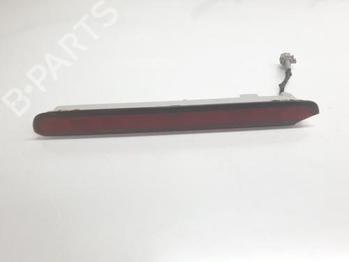 Luz central trasera TOYOTA HILUX VIII Pickup (_N1_) 2.4 D (GUN112_, GUN122_, GUN135_, GUN120_, GUN135R,... (150 hp) 30706646