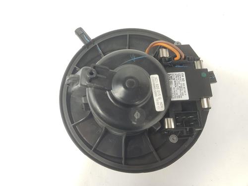 Used Heater blower motor VW GOLF VI (5K1) 1.6 TDI (105 hp) 14071652