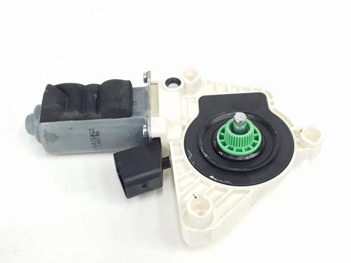 Used Left rear window motor MERCEDES-BENZ CLA Coupe (C117) [2013-2019]  29194265