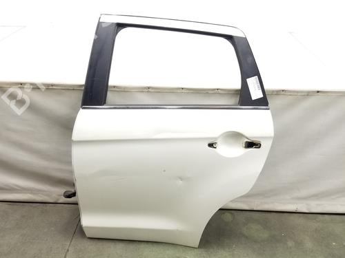 Left rear door MITSUBISHI ASX (GA_W_) 1.8 DI-D (GA6W) 5730A977 | 5730A977 | COLOR BLANCO W37A  SIN ACESORIOS |