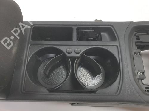 Armrest / Center console VW TOURAN (5T1) | BP33327905I20 - Image 4