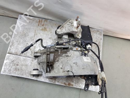 Gearbox FORD TOURNEO COURIER B460 MPV 1.6 TDCi | BP29811071M3