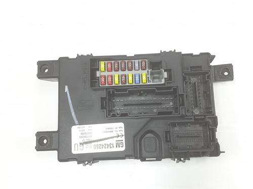 Used Fuse box OPEL CORSA D (S07) 1.4 (L08, L68) (100 hp) 8389134