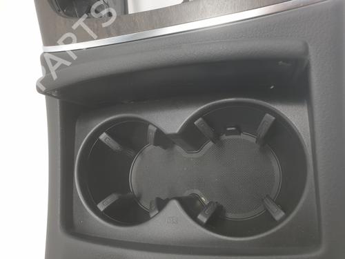 Armrest / Center console AUDI A6 C7 (4G2, 4GC) 2.0 TDI | BP30498419I20