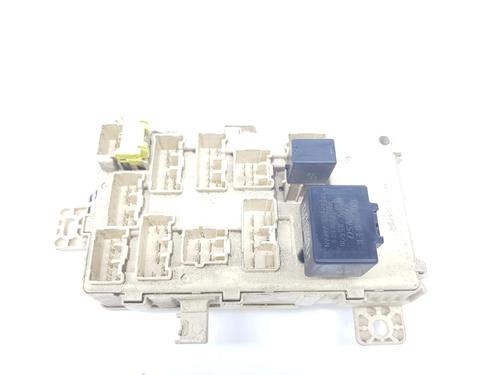 Used Fuse box TOYOTA LAND CRUISER 90 (_J9_) 3.0 D-4D 4WD (KDJ90_, KDJ95_, KDJ90W, KDJ95W) (163 hp) 15559171
