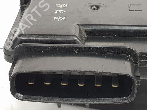 Front left lock KIA CARENS III MPV (UN) 2.0 CRDi 140 | BP23227396C98 