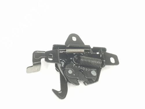 Used Hood lock CHEVROLET CAPTIVA (C100, C140) 2.0 D 4WD (150 hp) 17170562