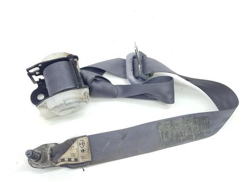 Used Rear left seatbelt TOYOTA LAND CRUISER 90 (_J9_) 3.0 TD (KZJ90_, KZJ95_, KZJ90R, KZJ95R, KZJ90W, KZJ95W) (125 hp) 20191718