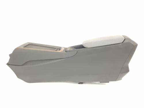 Used Armrest / Center console Armrest / Center console CUPRA BORN (K11) 63 (231 hp) 33474552 33474552