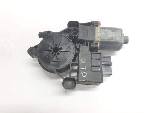 Used Right rear window motor SEAT IBIZA V (KJ1, KJG) 1.0 MPi (80 hp) 28817541
