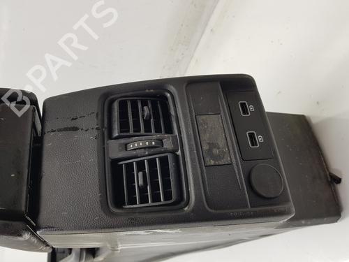 Armrest / Center console RENAULT ARKANA I (LCM_, LDN_) 1.3 TCe 140 (LDN0) | BP33694497I20 - Image 2