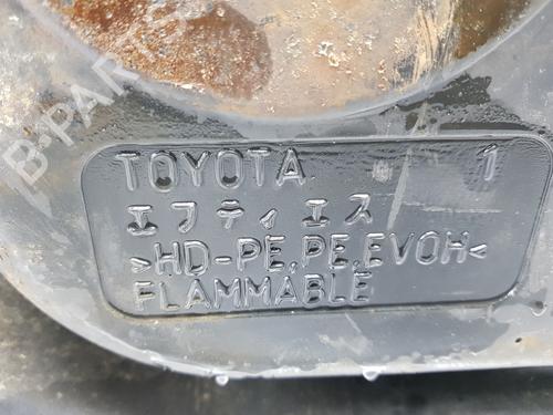 Fuel tank TOYOTA LAND CRUISER PRADO (_J12_) 3.0 D-4D (KDJ120, KDJ125) | BP15687160C62 