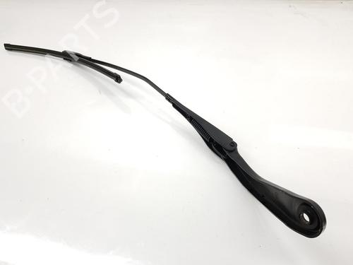 Used Front windshield wiper arm BMW 4 Gran Coupe (F36) 420 i (184 hp) 17002782