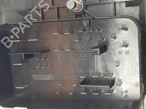 Fuse box VW TOURAN (1T1, 1T2) 1.9 TDI | BP27653533E1 